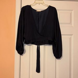 American Threads cropped navy blouse